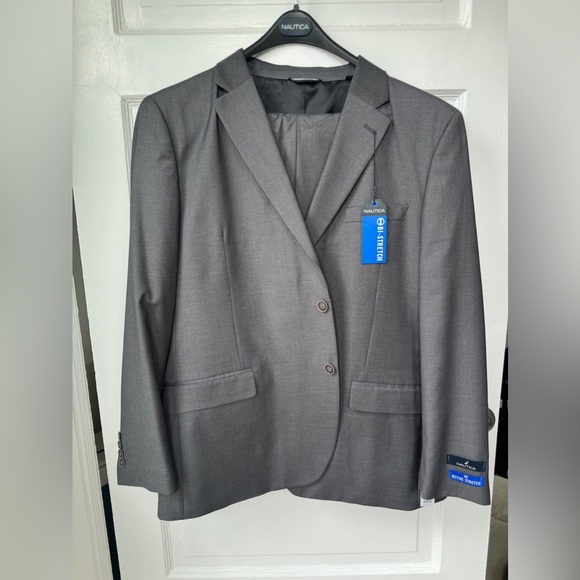 Nautica 2 pc suit 48R